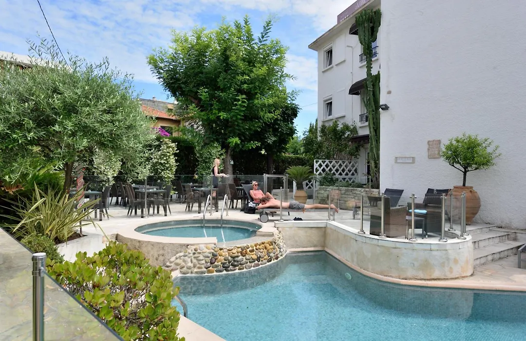 Hotel La Villa Cannes-1